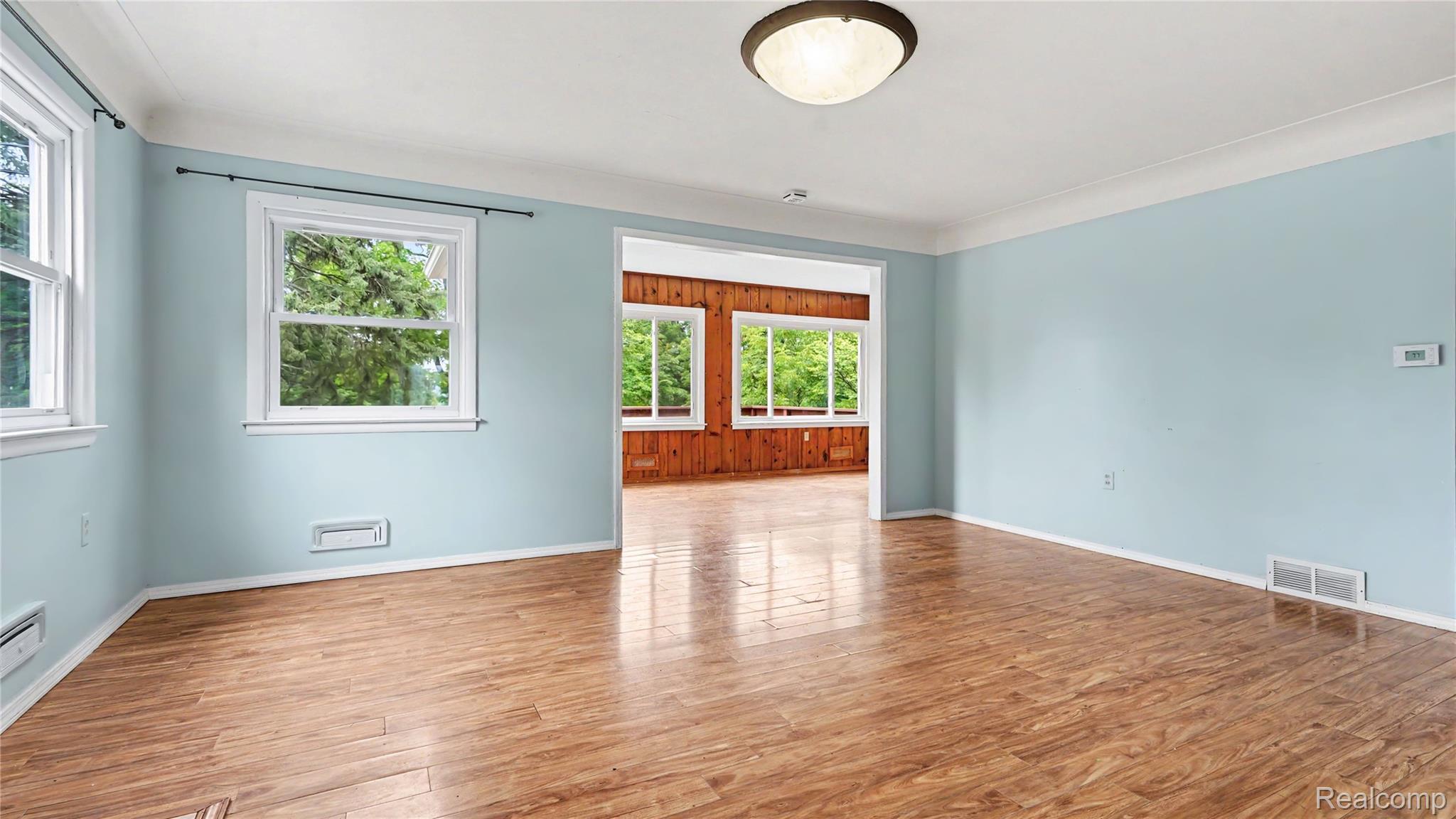 10213 Rexford Road
