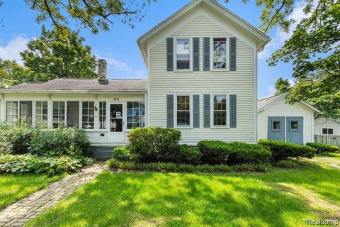 1111 W Park Street Lapeer City MI 48446