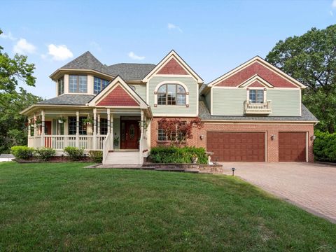 Photo of 3172 Pine Tree Court, Waterford Charter Township, MI 48329 (MLS # 61050206971)
