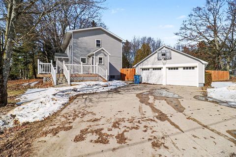 6812 W Decker Road Hamlin Township MI 49431