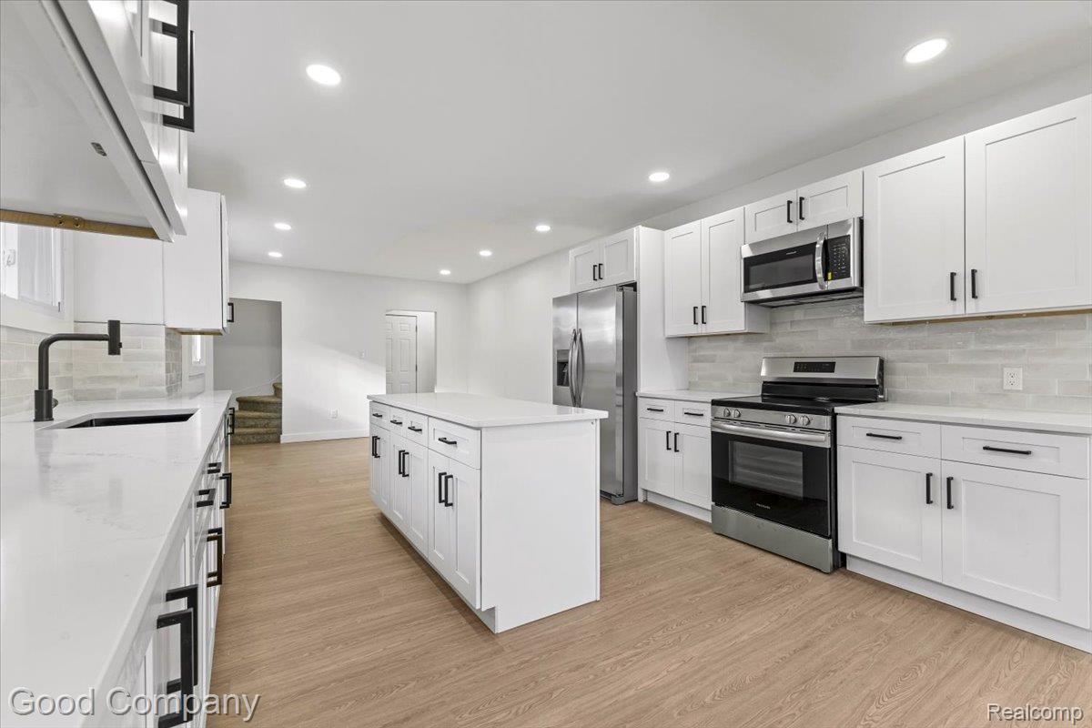 11931 Wisconsin Street