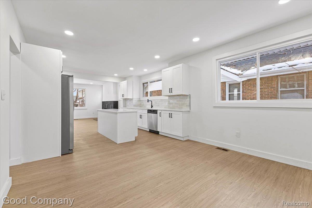 11931 Wisconsin Street