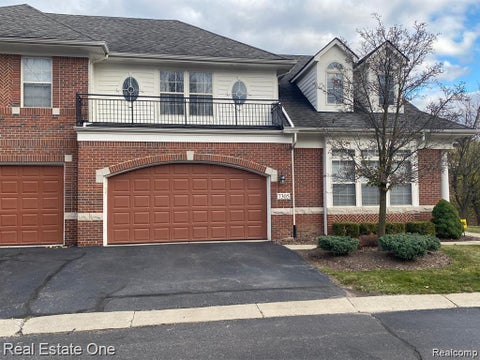 Photo of 7305 GATEWAY Drive, West Bloomfield Charter Township, MI 48322 (MLS # 20261079567)