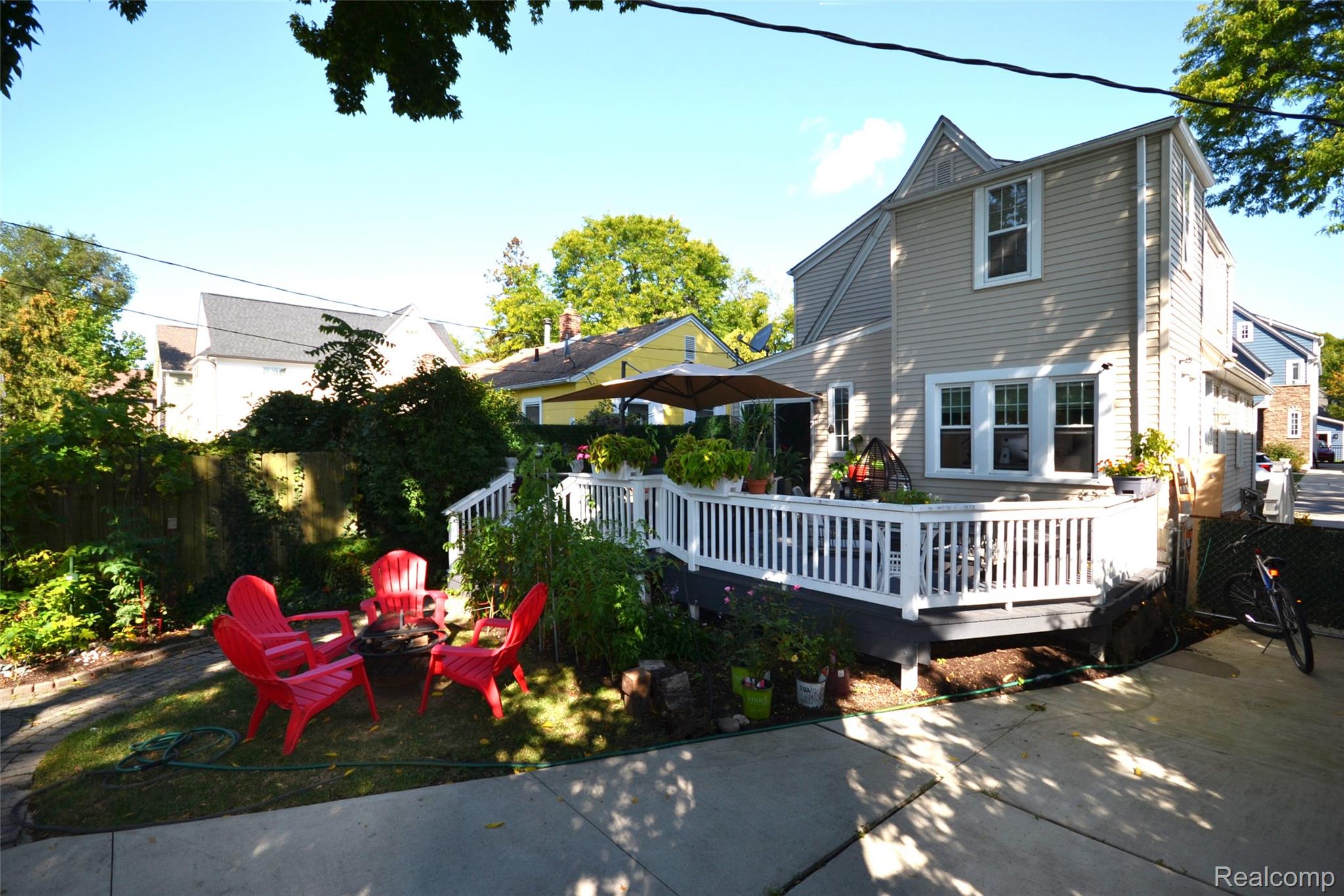 Birmingham City, Michigan 48009, United States, 3 Bedrooms Bedrooms, ,3 BathroomsBathrooms,Residential,Active,235087