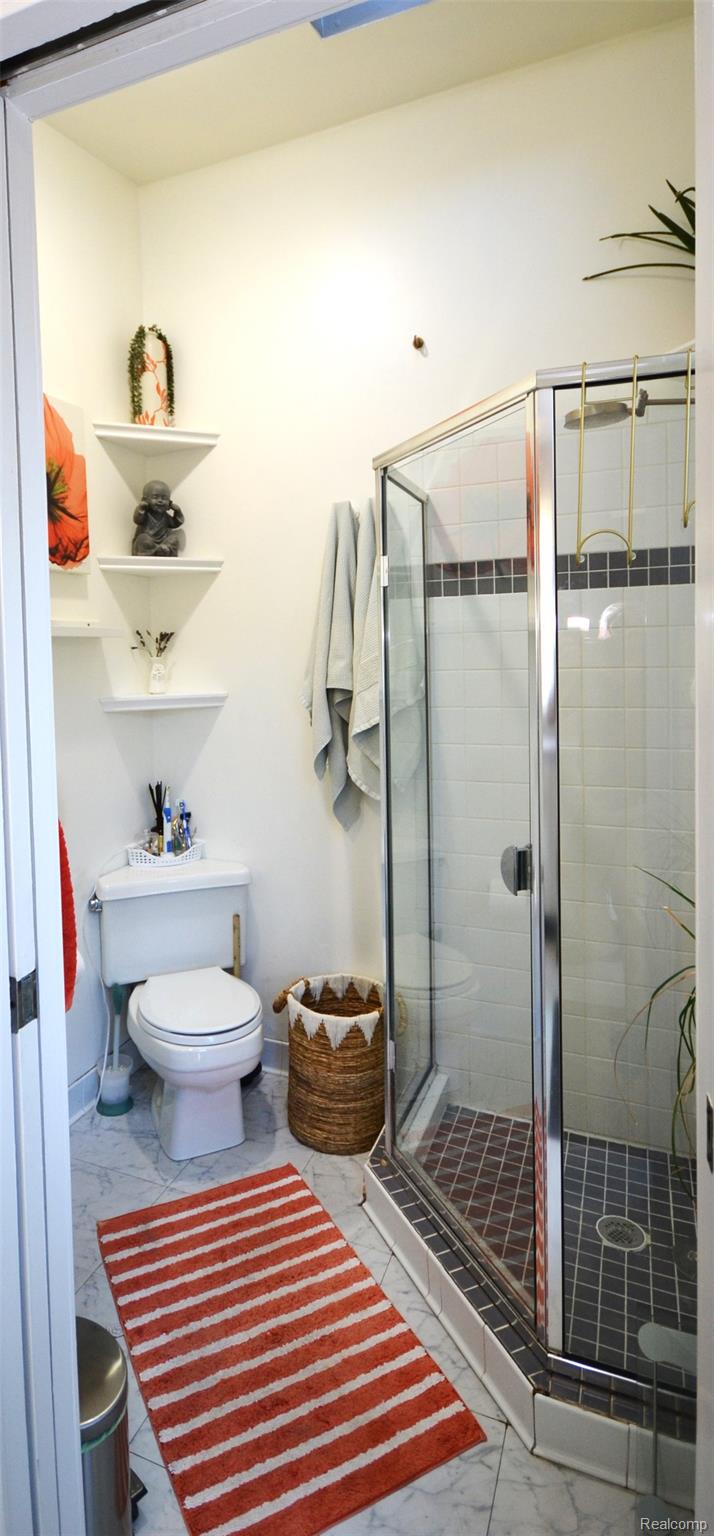 Birmingham City, Michigan 48009, United States, 3 Bedrooms Bedrooms, ,3 BathroomsBathrooms,Residential,Active,235087