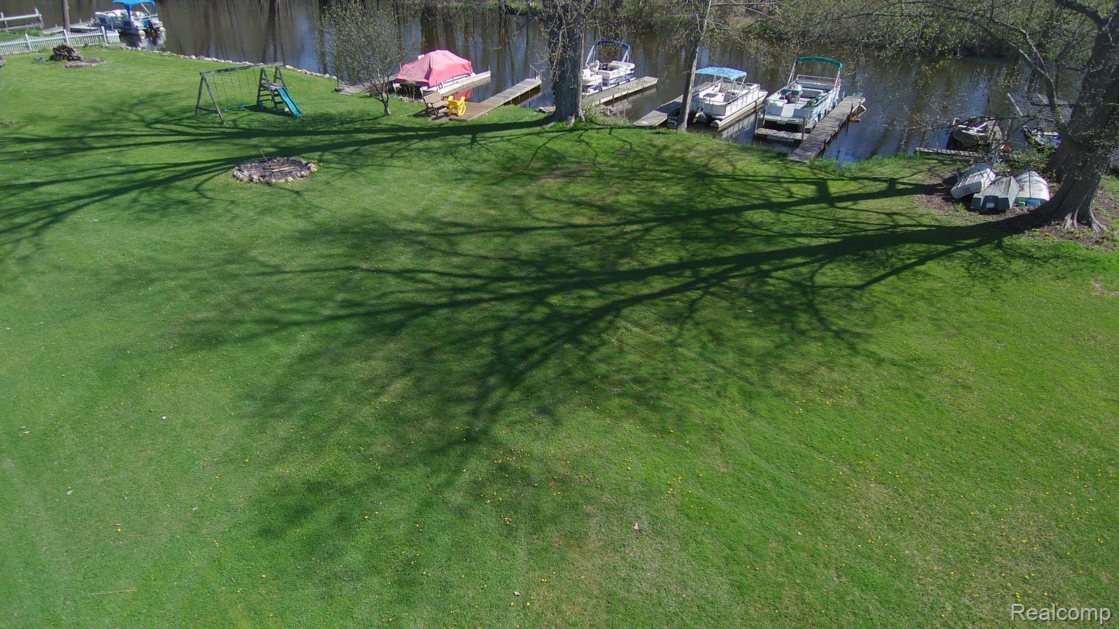 10082 BEECHWOOD Drive