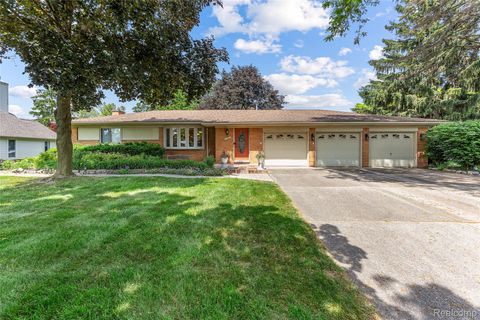 345 Beverly Island Drive Waterford Charter Township MI 48328