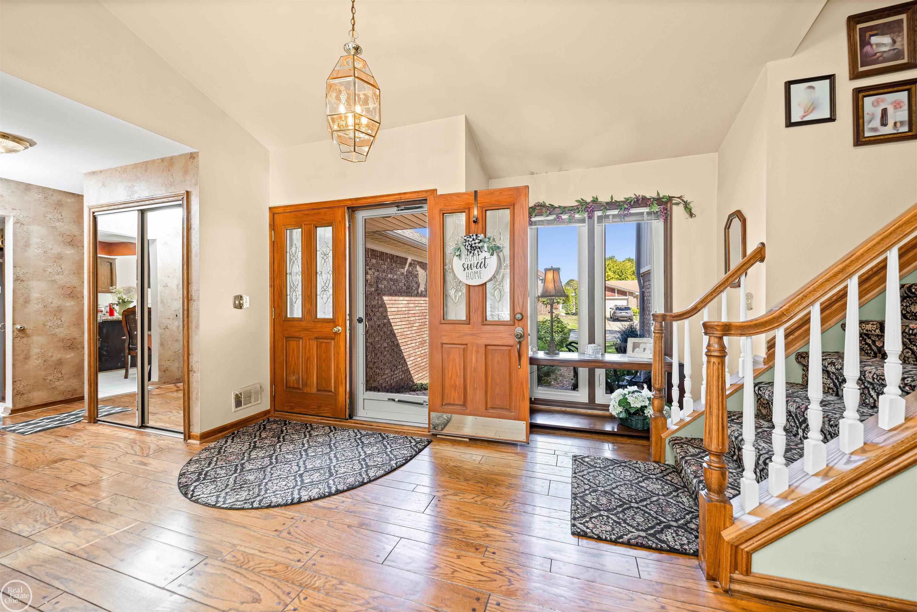 15492 S Royal Doulton Blvd Boulevard