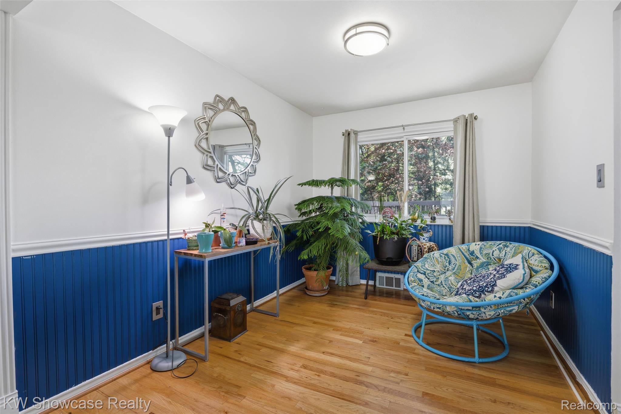 41133 Ivywood Lane