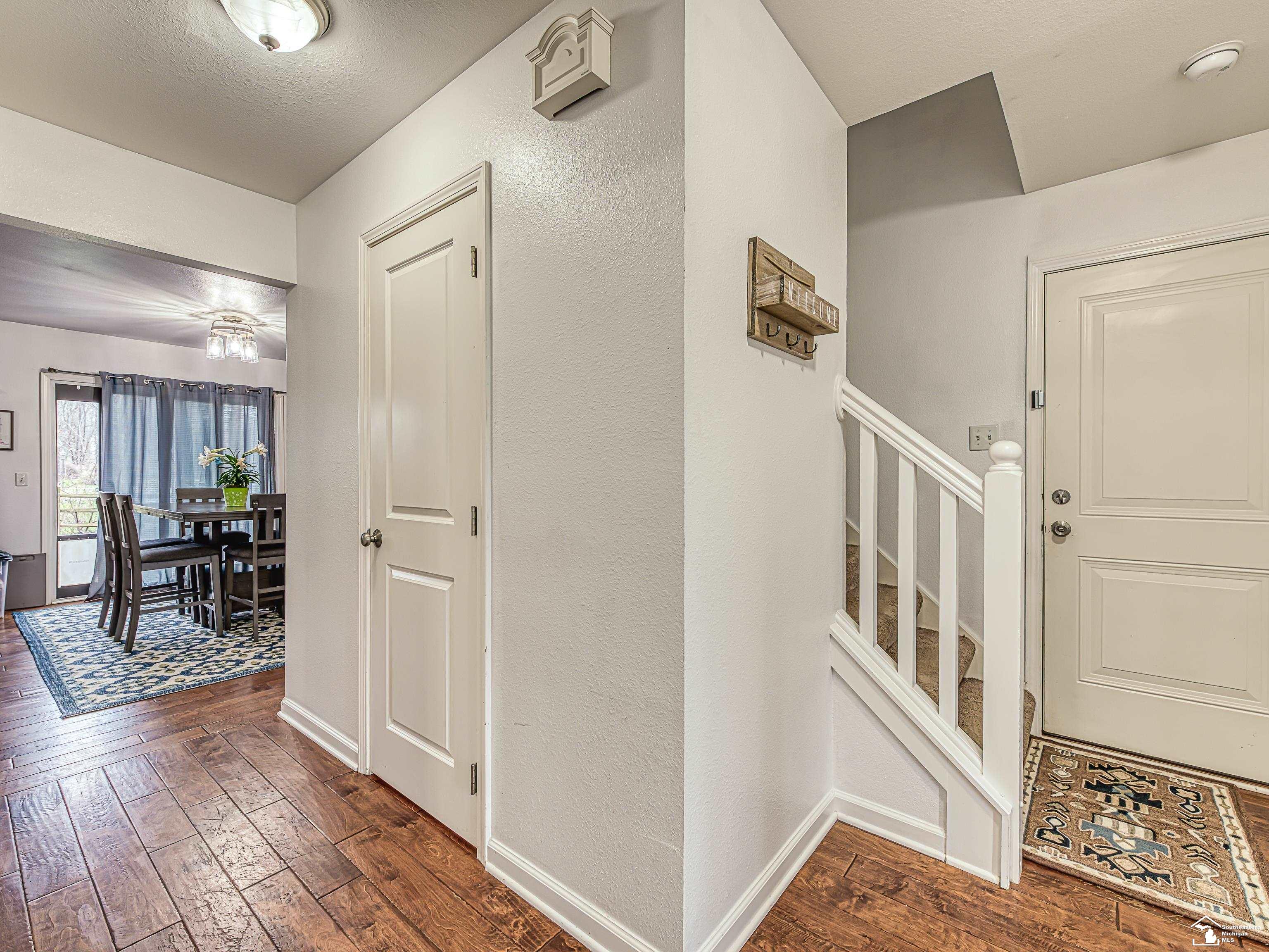 736 Grand Oak Drive