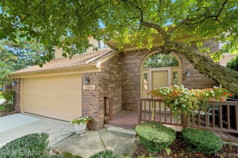 2191 Rochelle Park Drive 63 Rochester Hills City MI 48309