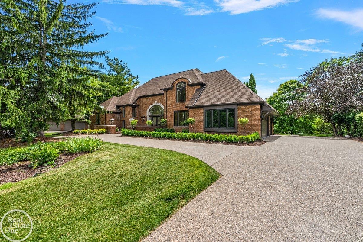 4585 Kiftsgate Bend