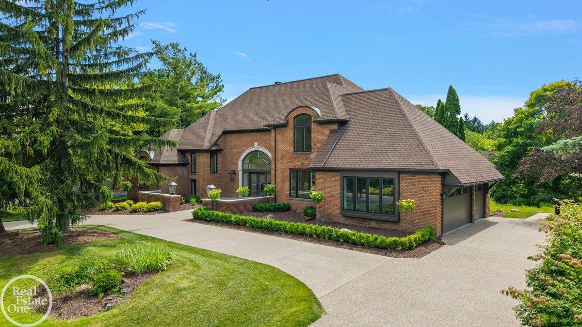 4585 Kiftsgate Bend