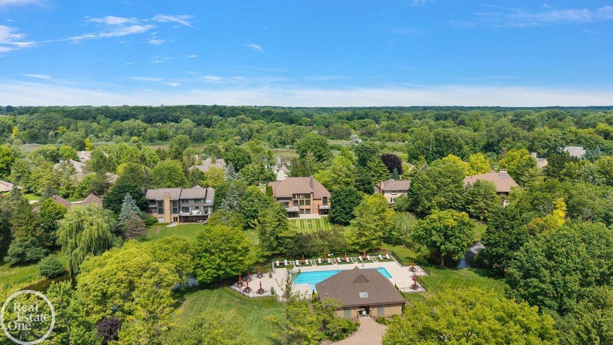 4585 Kiftsgate Bend