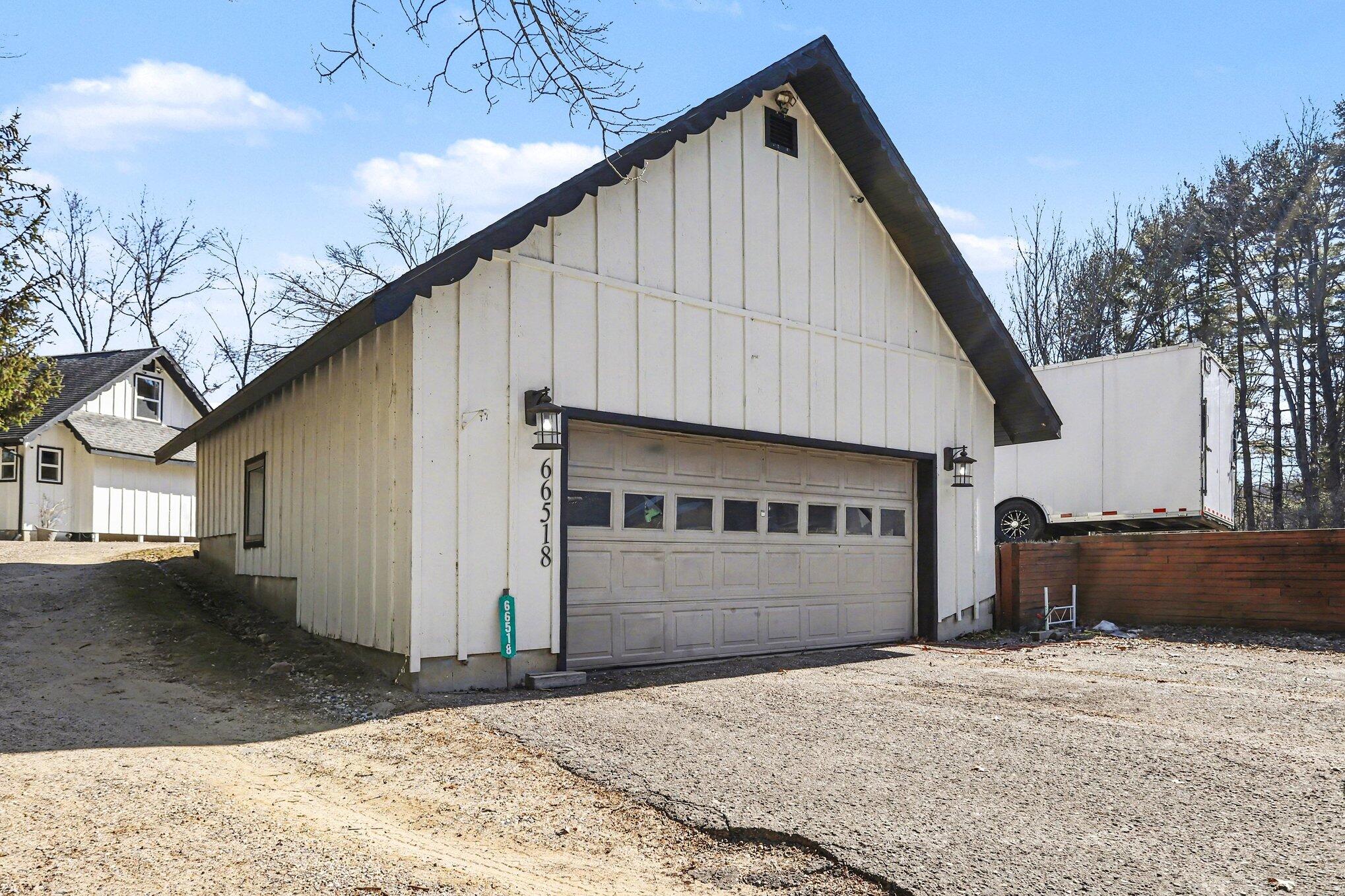 66518 N Centerville Road