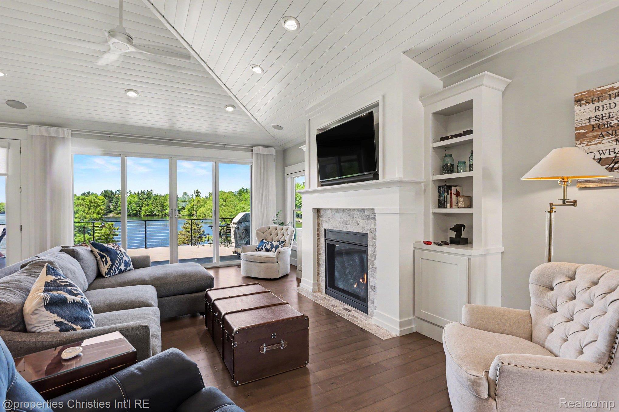2260 Willow Bay Lane