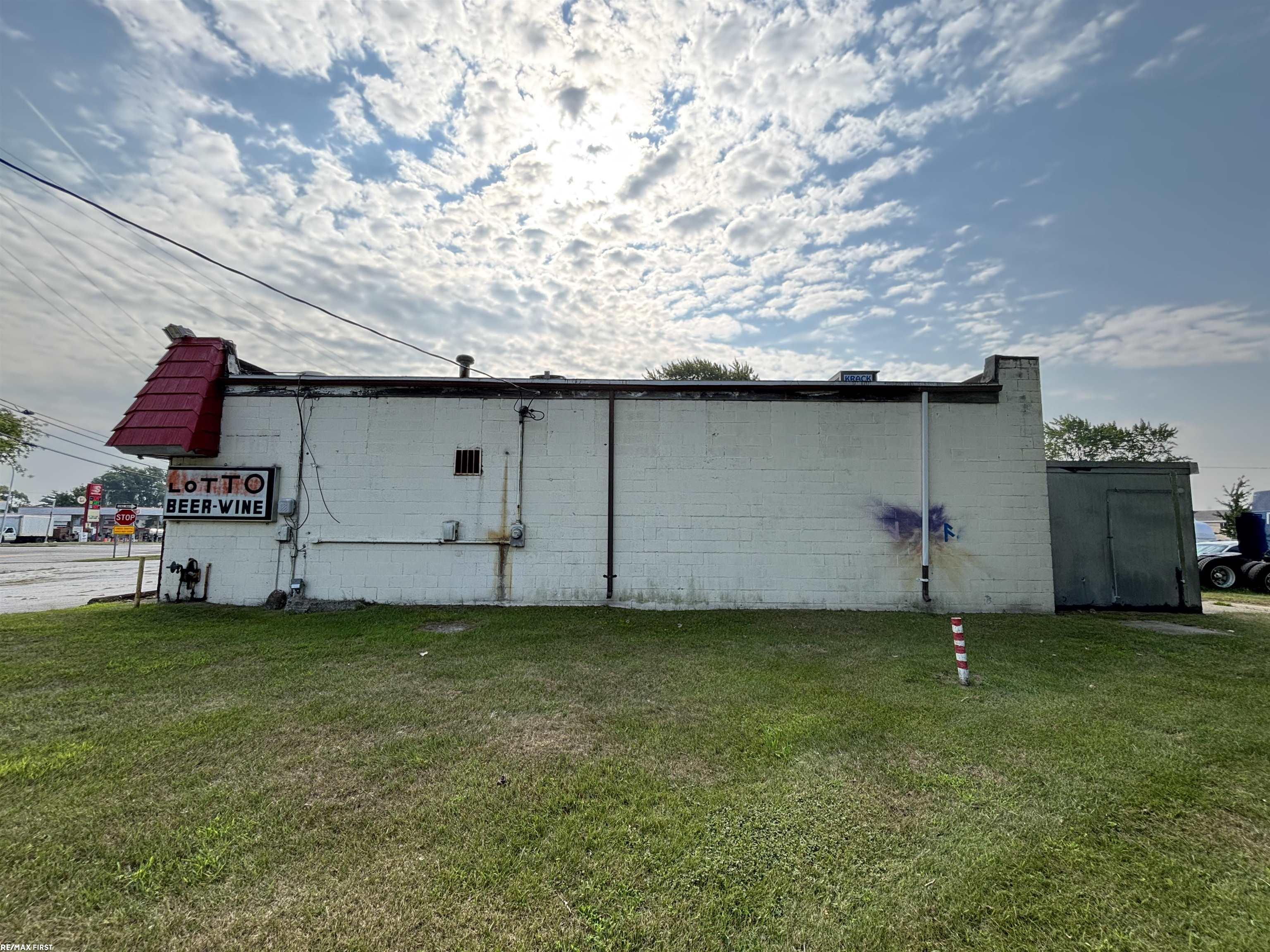 10 Gratiot Boulevard