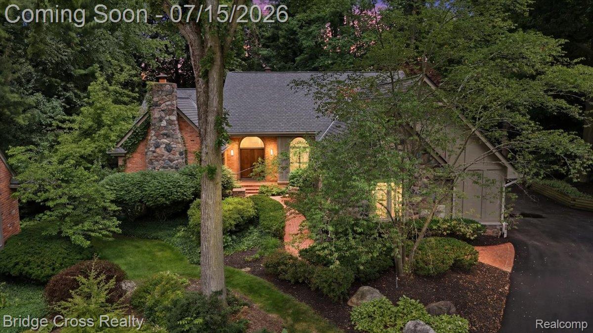 249 Norcliff Drive