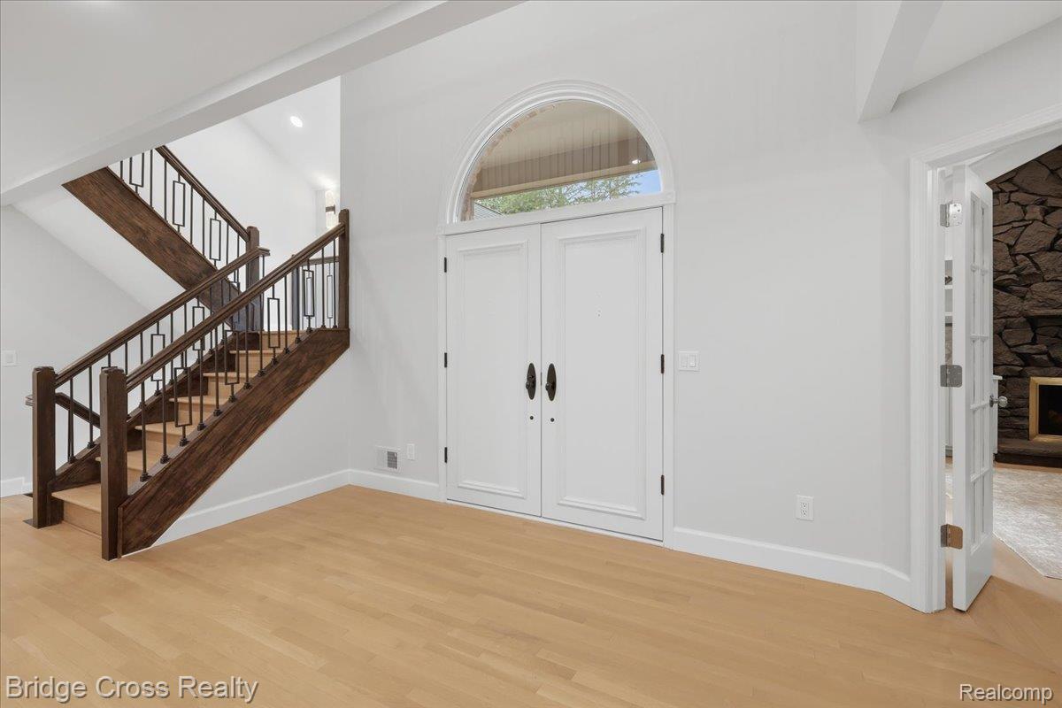 249 Norcliff Drive