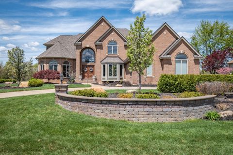 256 INVERNESS Highland Charter Township Oakland MI 48357