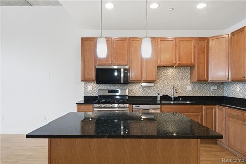 Tiny photo for 350 N Main Street, Royal Oak Charter Township, MI 48067 (MLS # 20261014510)