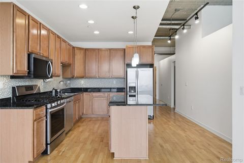 Tiny photo for 350 N Main Street, Royal Oak Charter Township, MI 48067 (MLS # 20261014510)