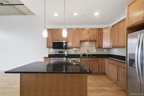 Tiny photo for 350 N Main Street, Royal Oak Charter Township, MI 48067 (MLS # 20261014510)