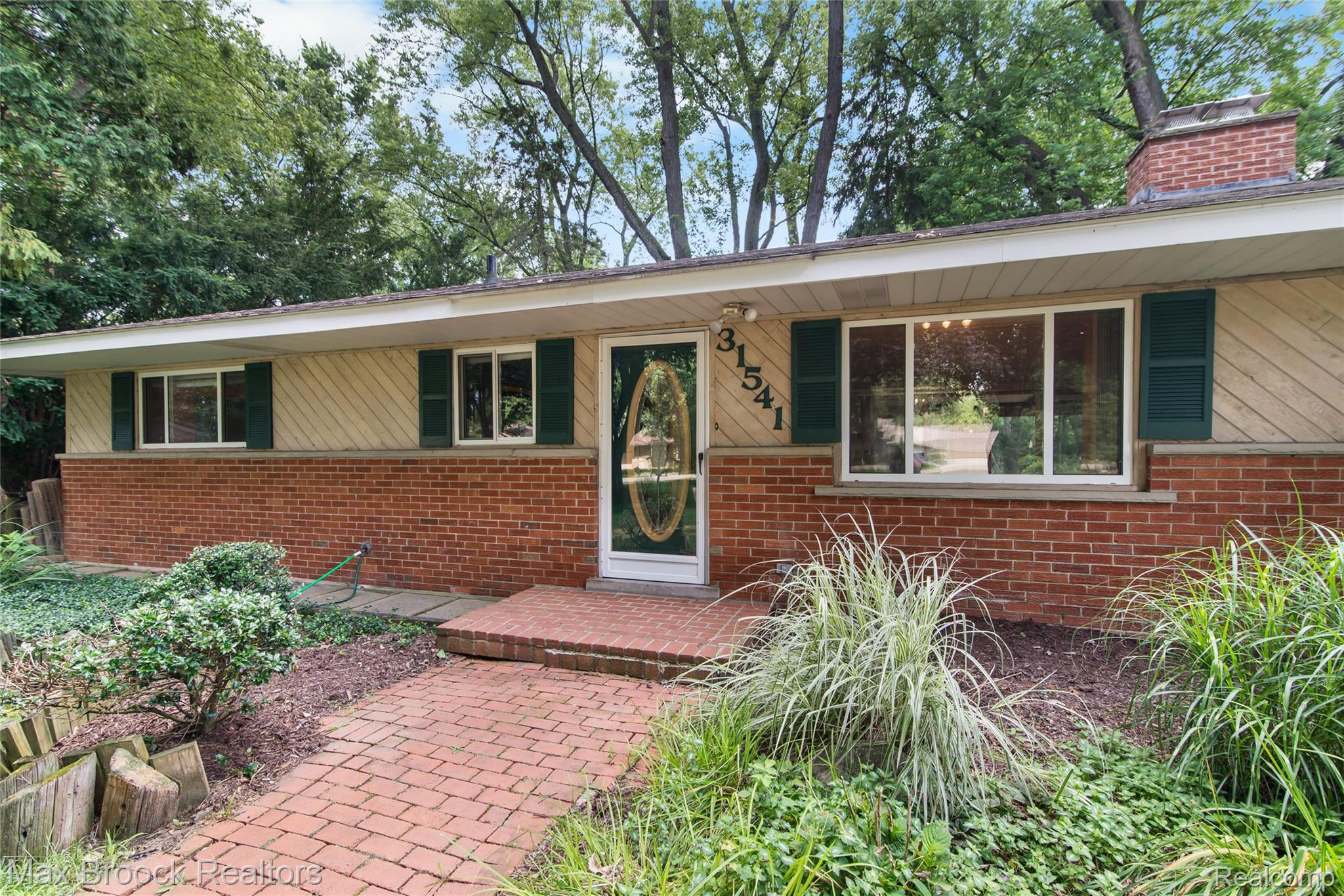 31541 Rocky Crest