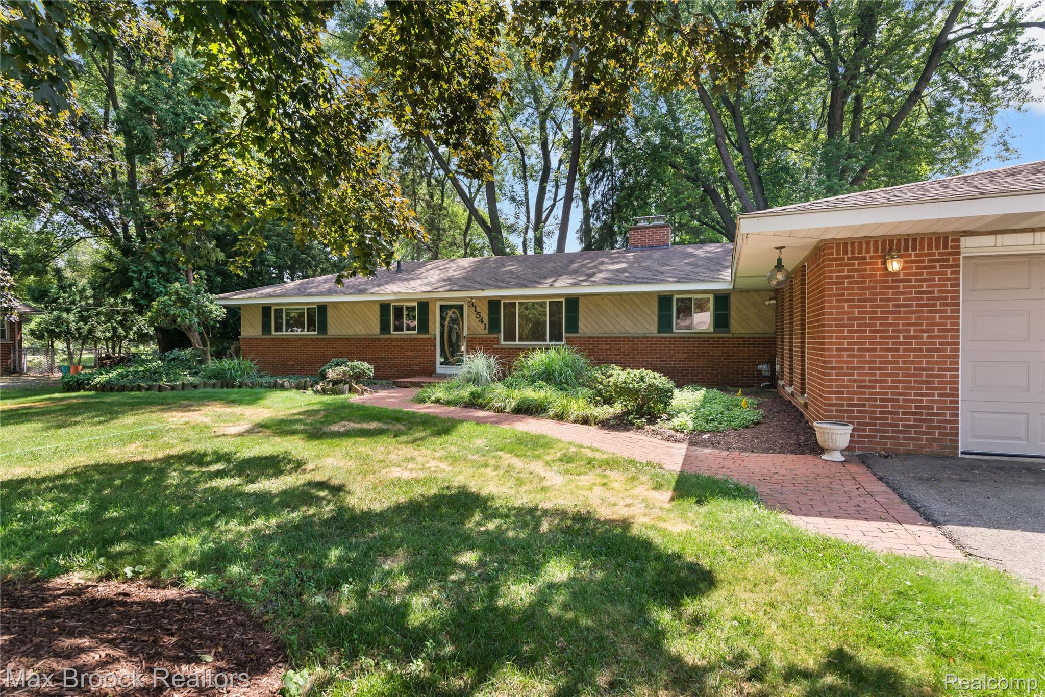 31541 Rocky Crest