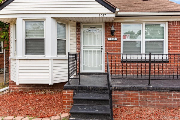 9037 LONGACRE ST, DETROIT, MI 48228 - Image 718cc34aff20249e6b717e8ab9005cd7/1003342198