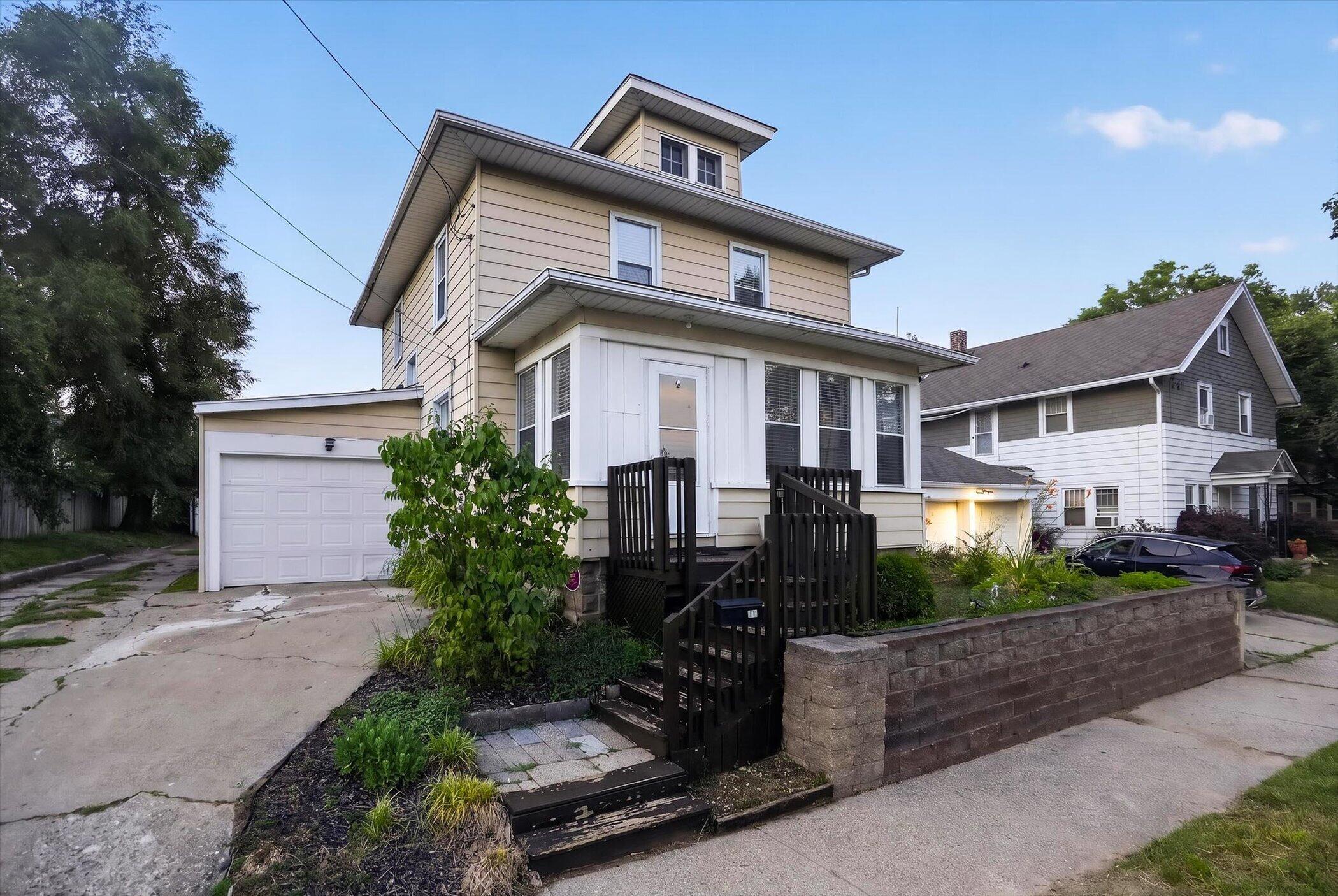 406 Garfield Street