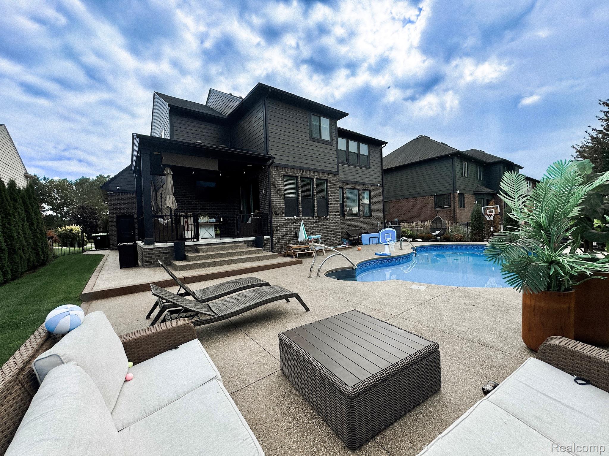 47221 Hidden Meadows Drive