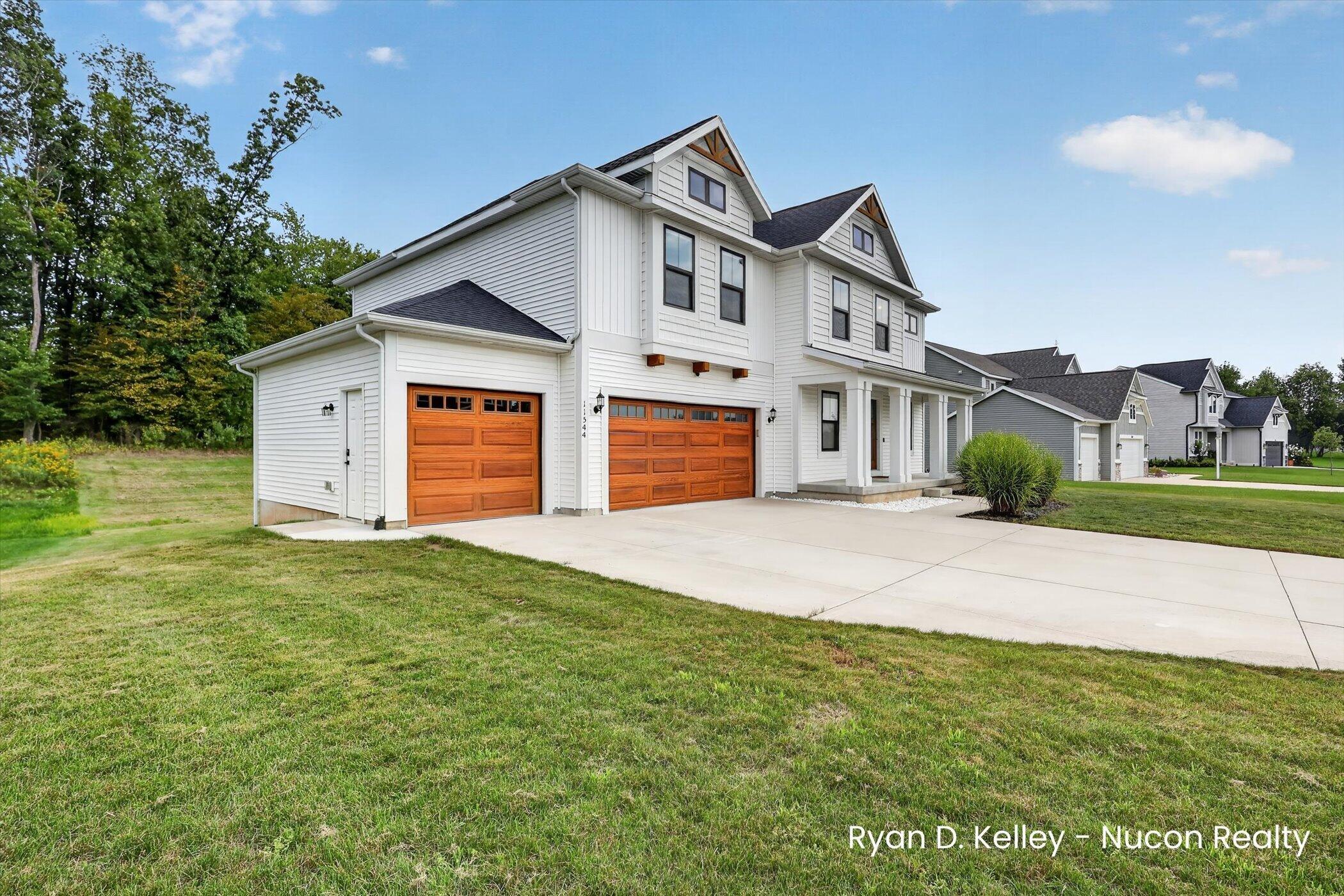 11544 Sessions Woods Drive W