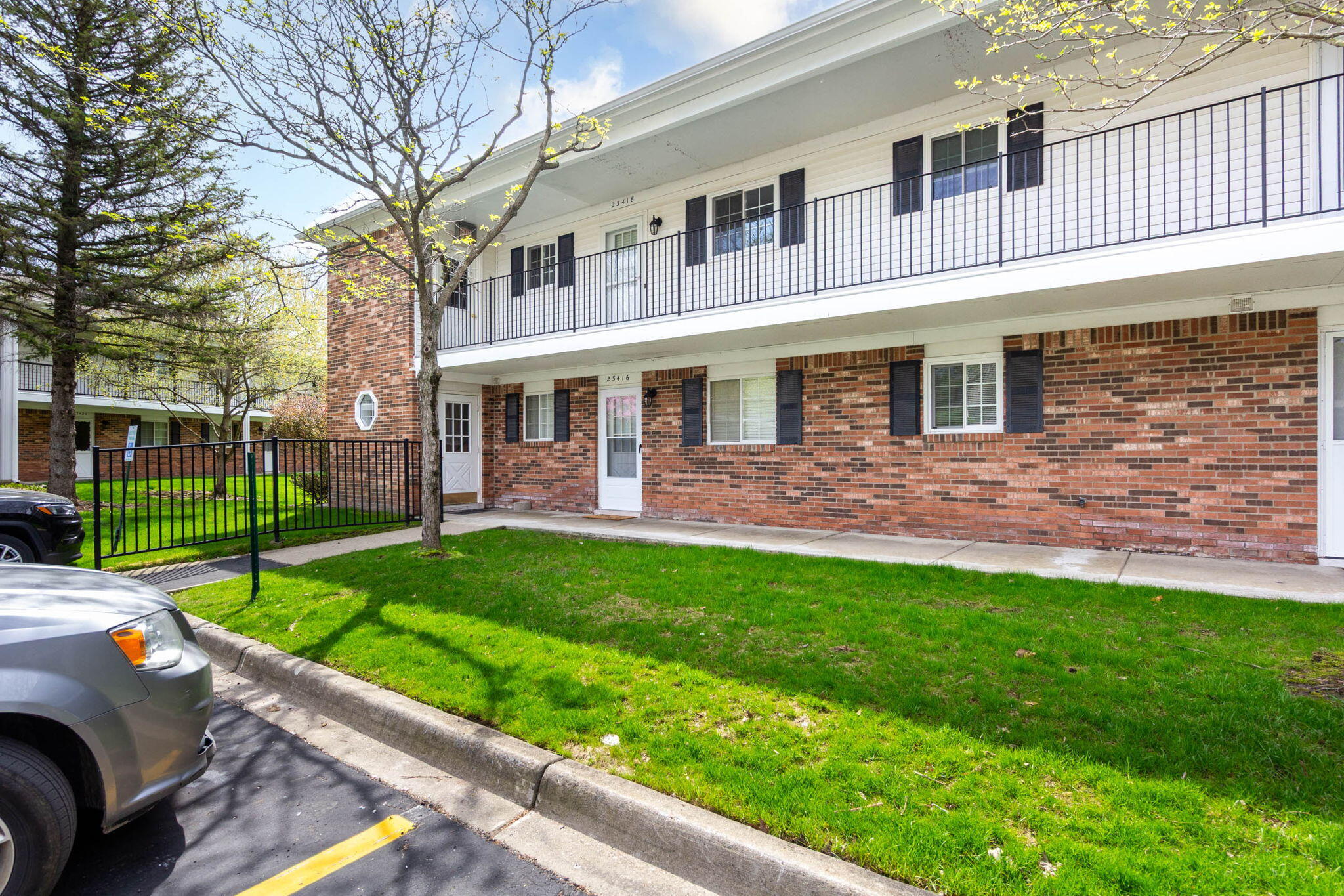 23418 Middlebelt Road 10