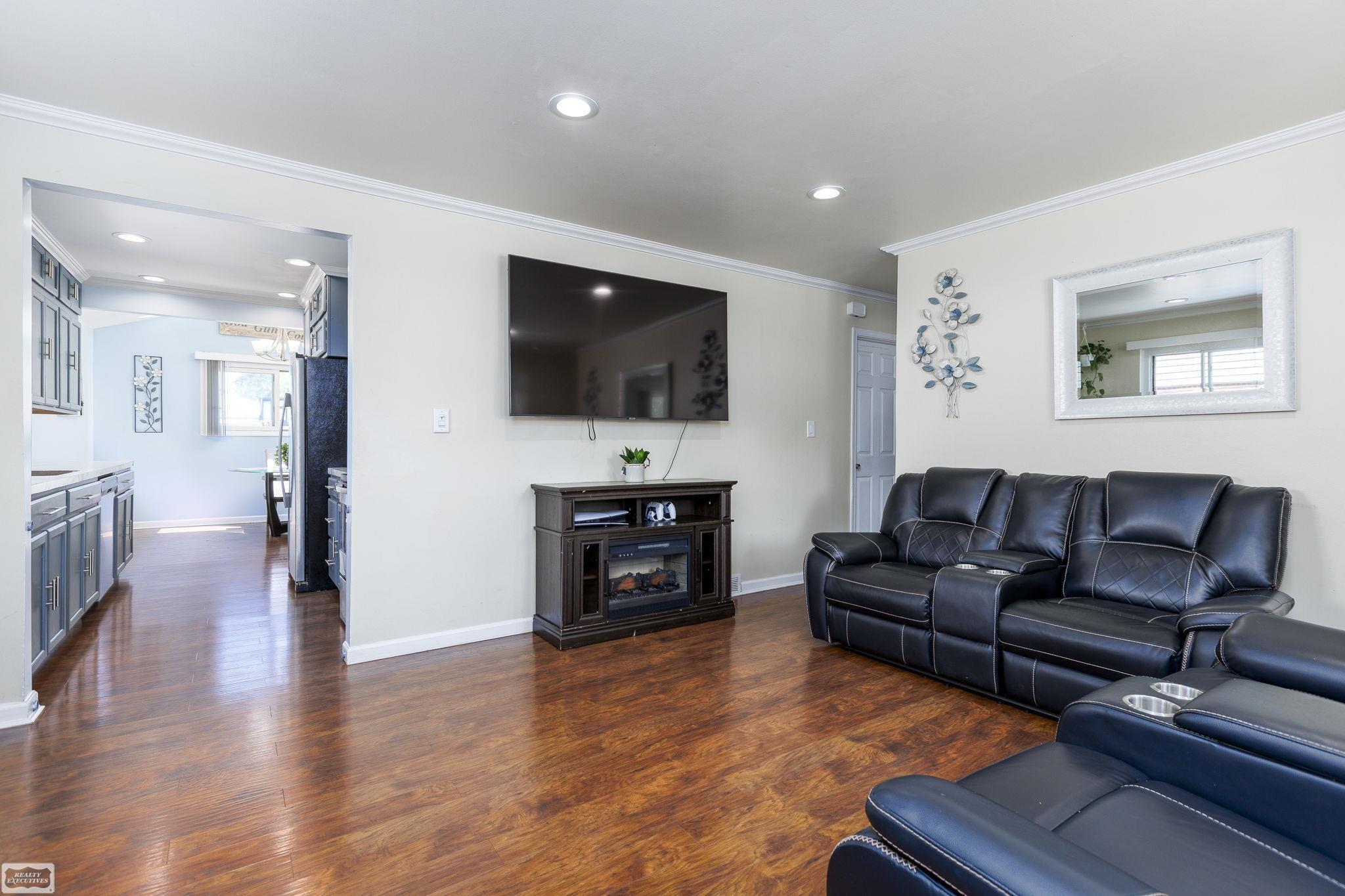 18029 Rainbow Street