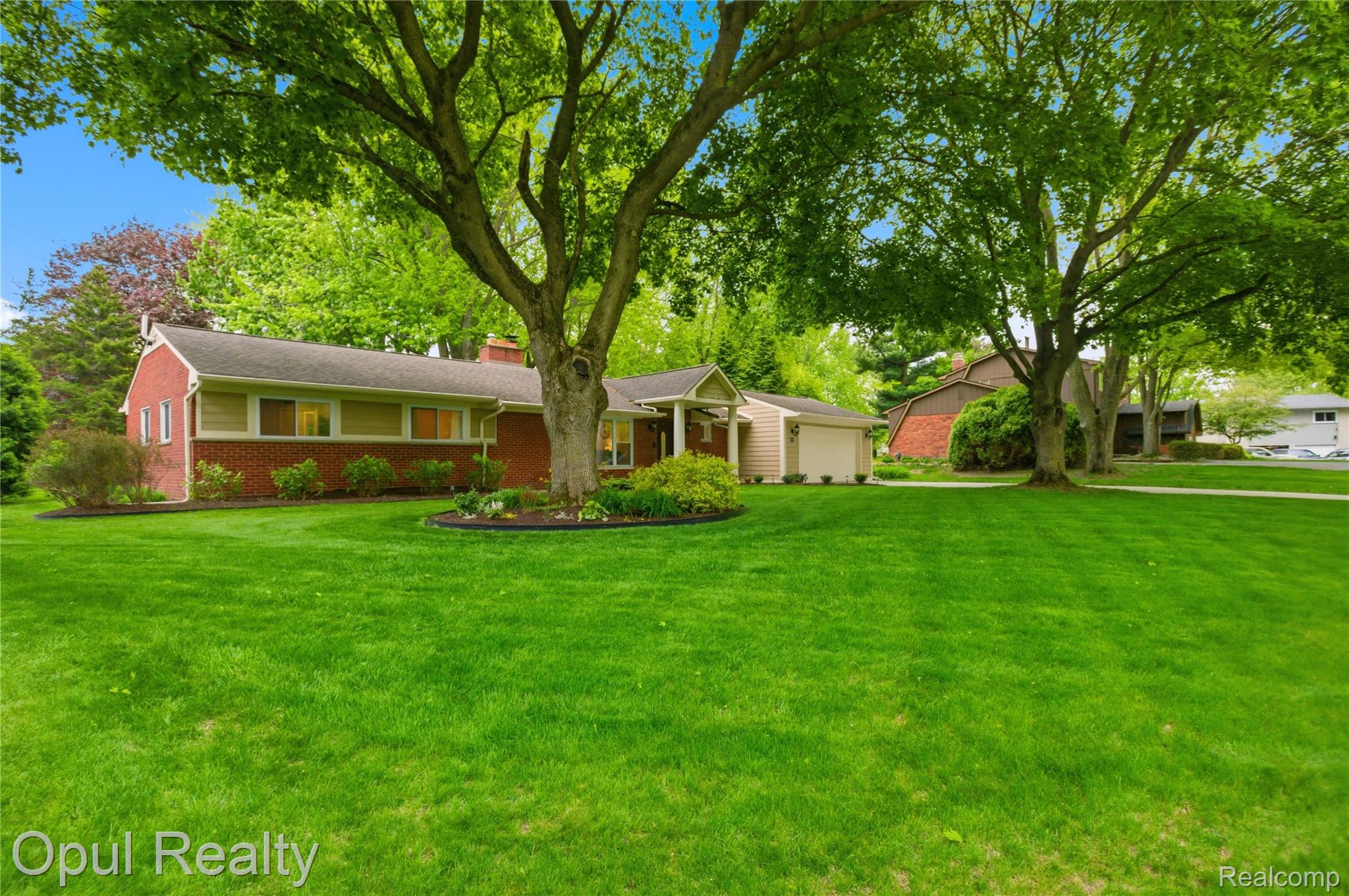 24018 Lynwood Drive