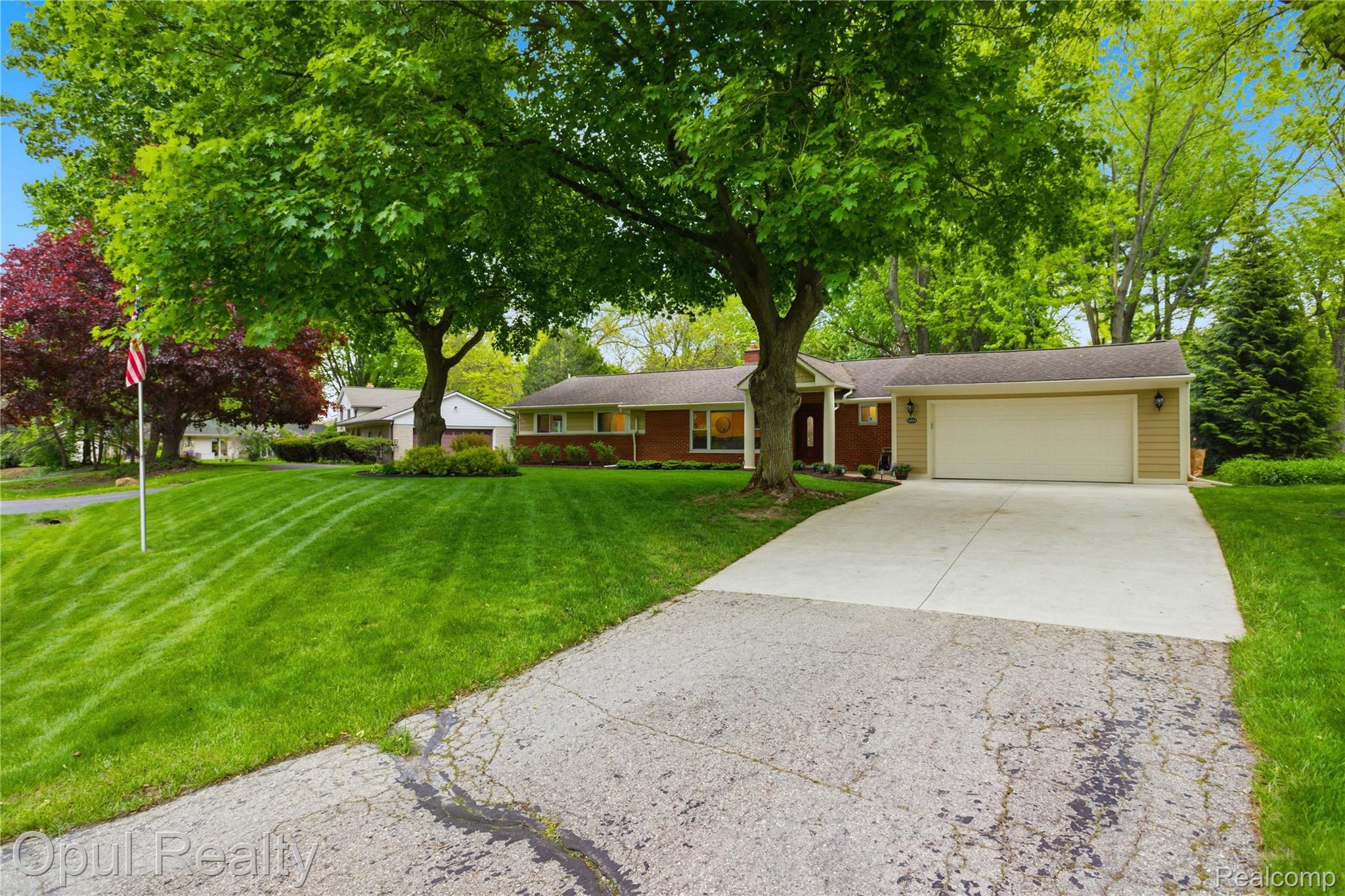 24018 Lynwood Drive