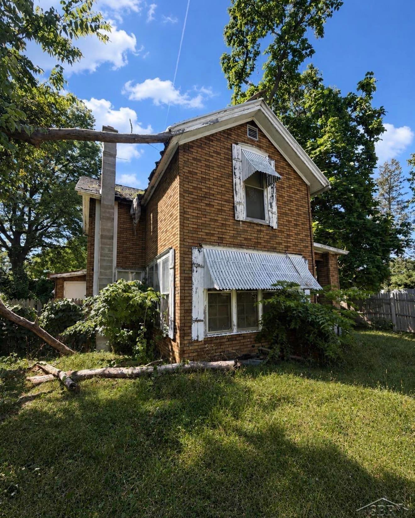 456 Broadway Avenue