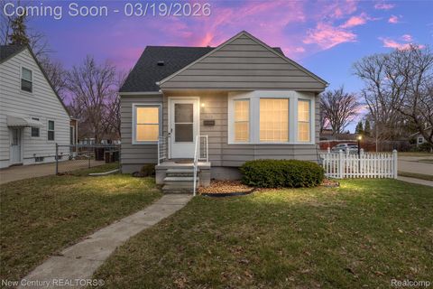 609 E Baker Avenue Clawson City MI 48017