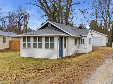 3161 Grant Road Rochester Hills City MI 48309