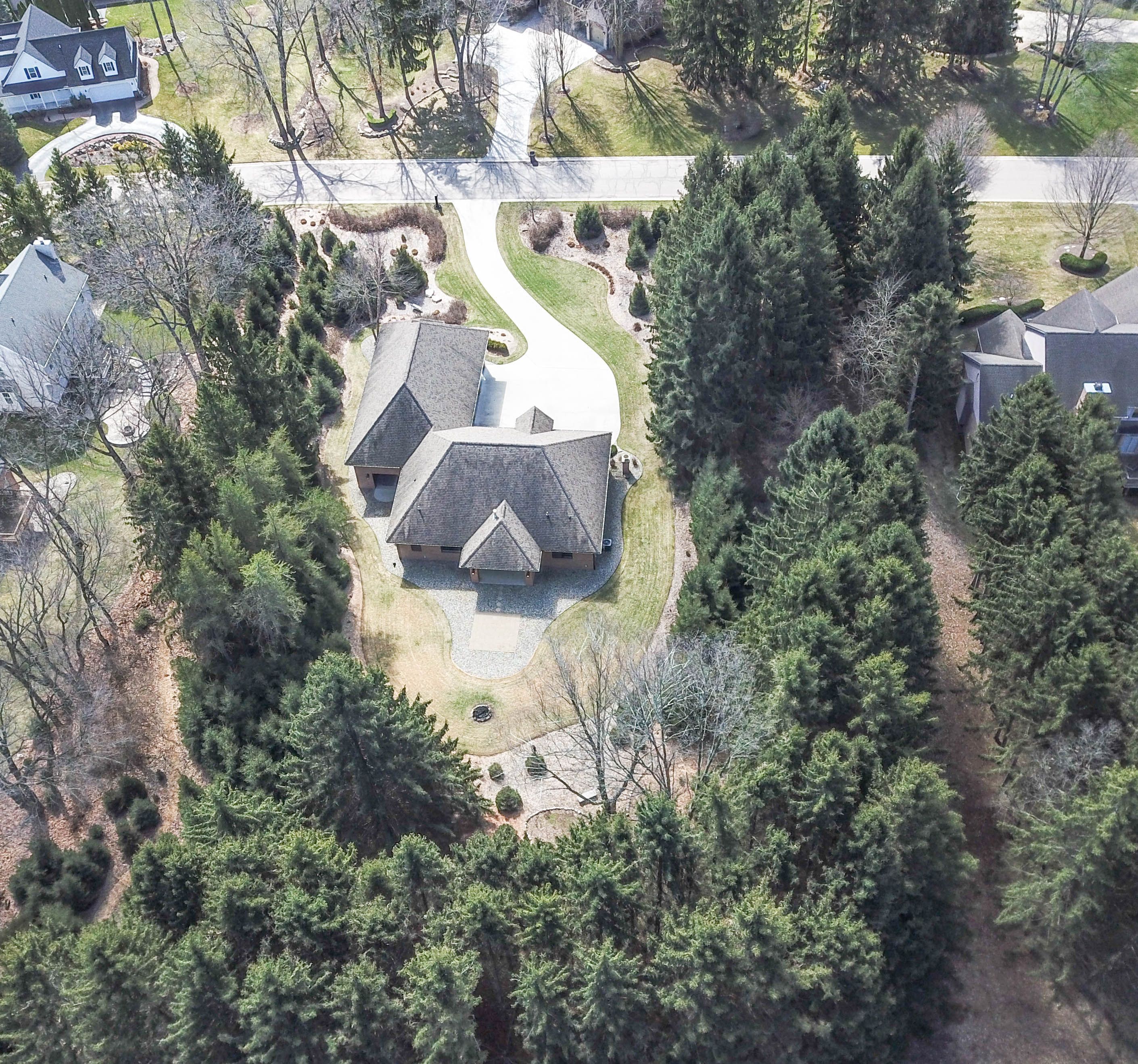 4525 MAPLETON Drive