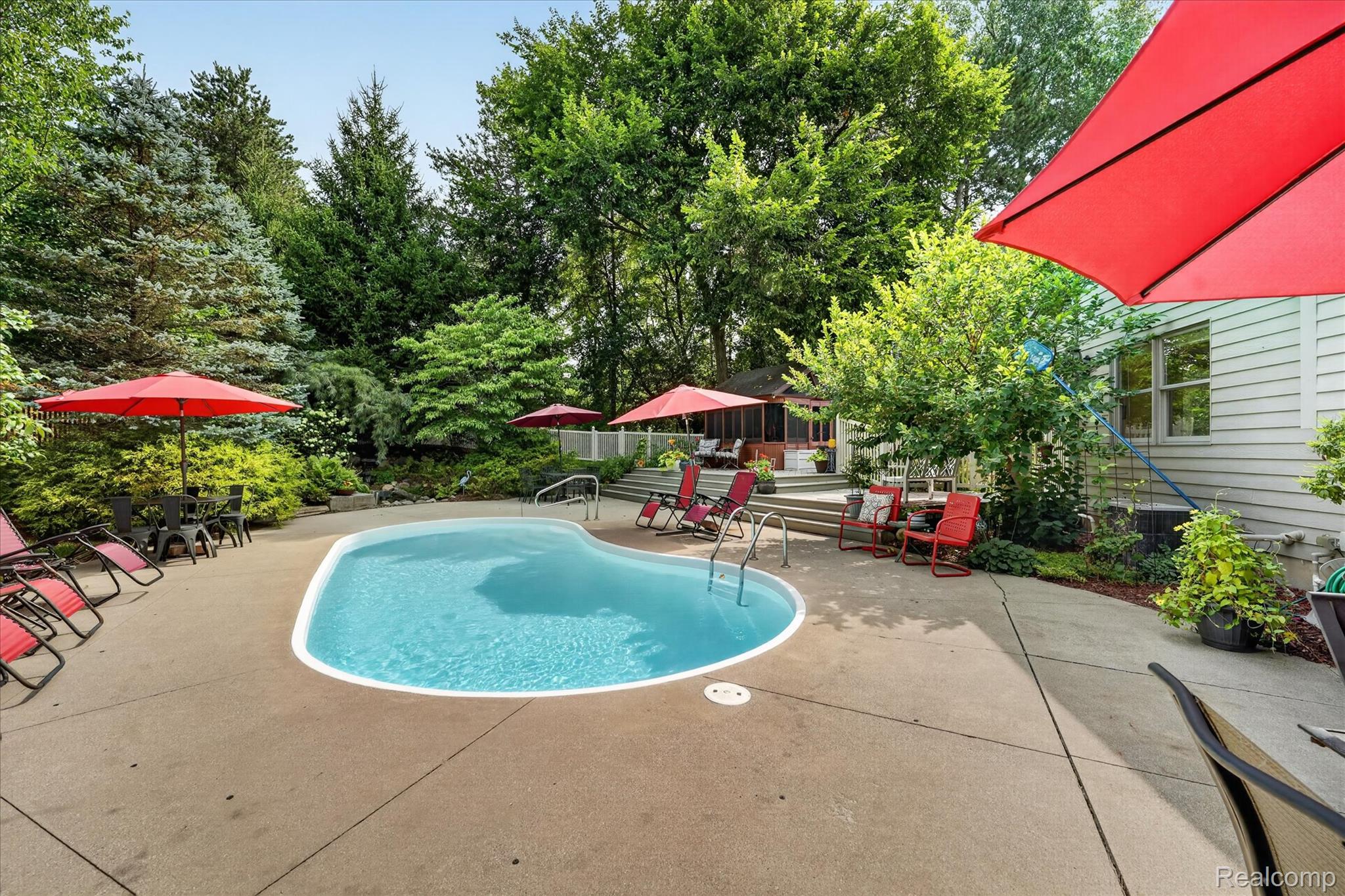 7250 W Hidden Lake