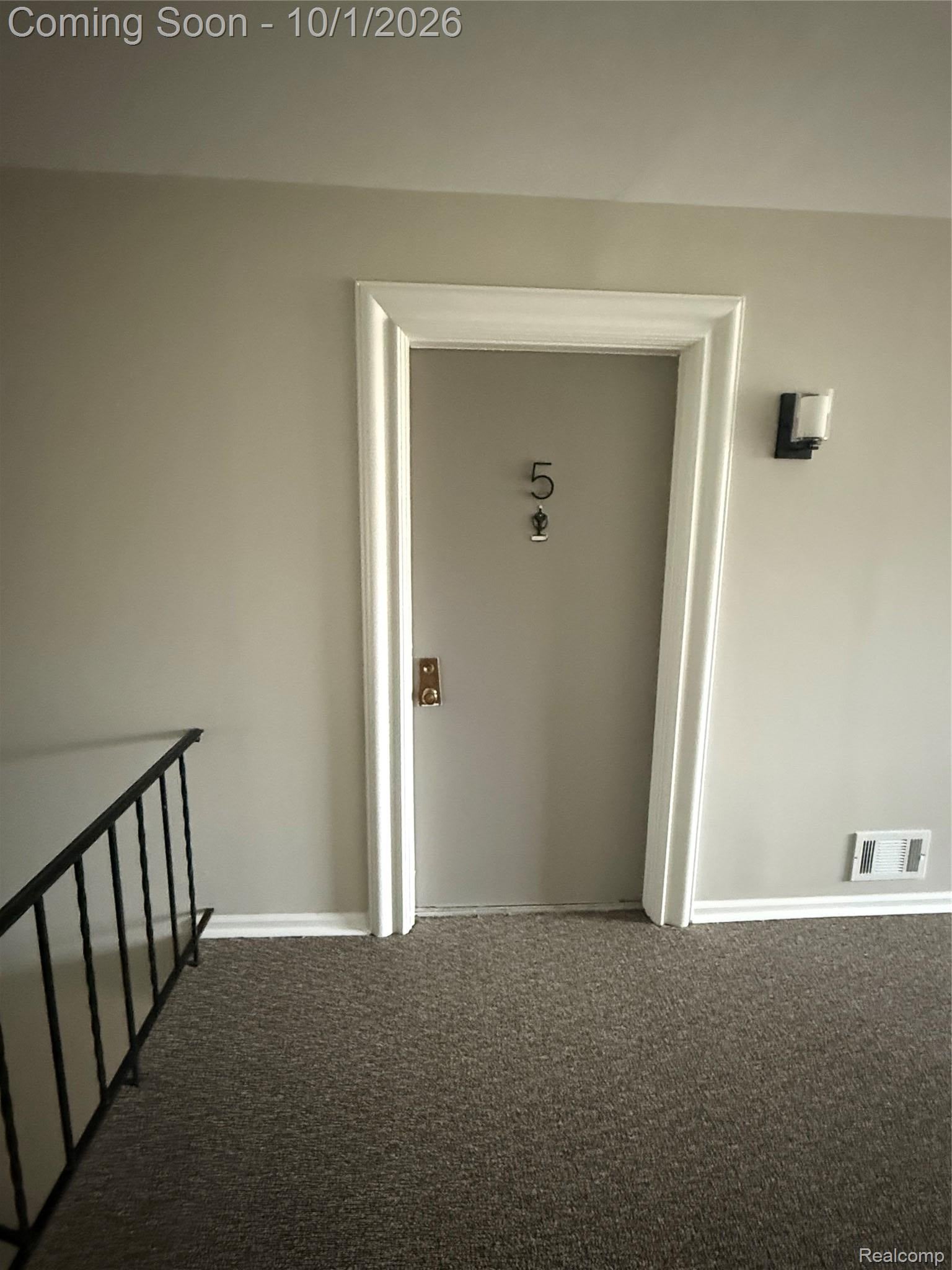 150 E Long Lake Road