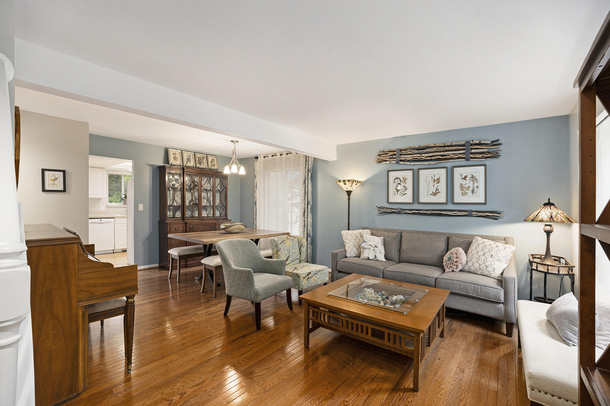 2512 Jade Court