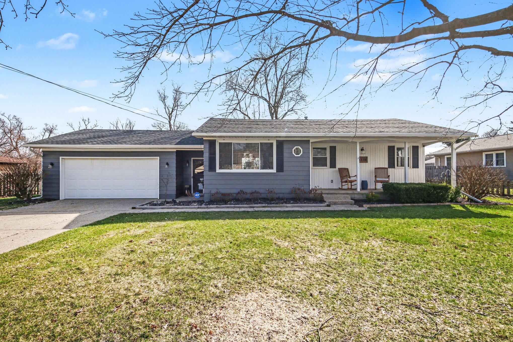 1516 Maderia Avenue SW