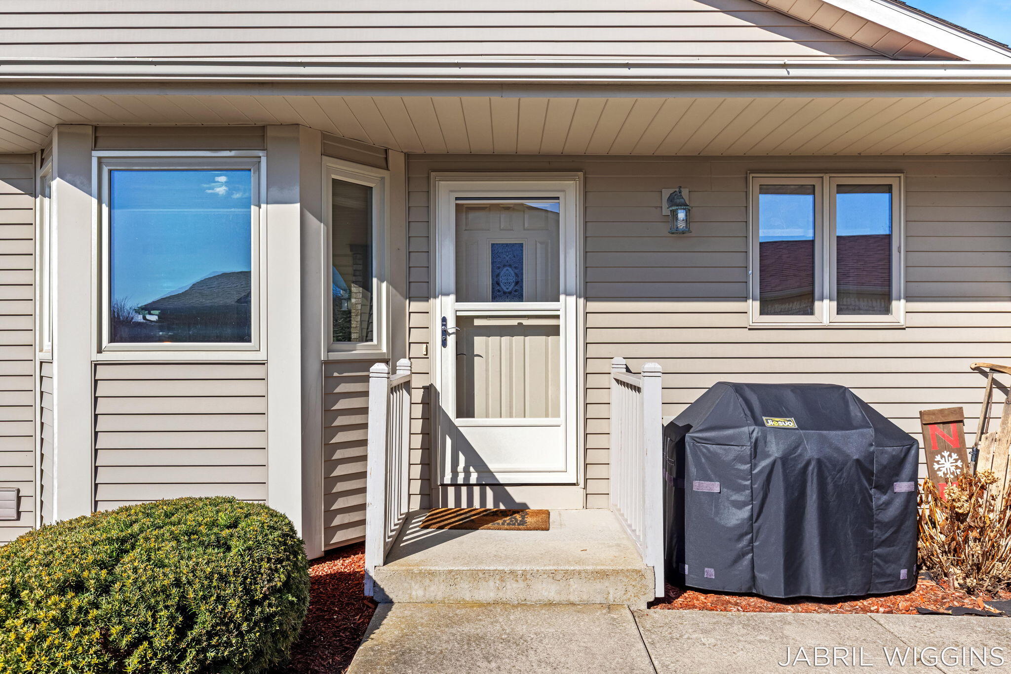 1120 Amber Ridge Drive SW