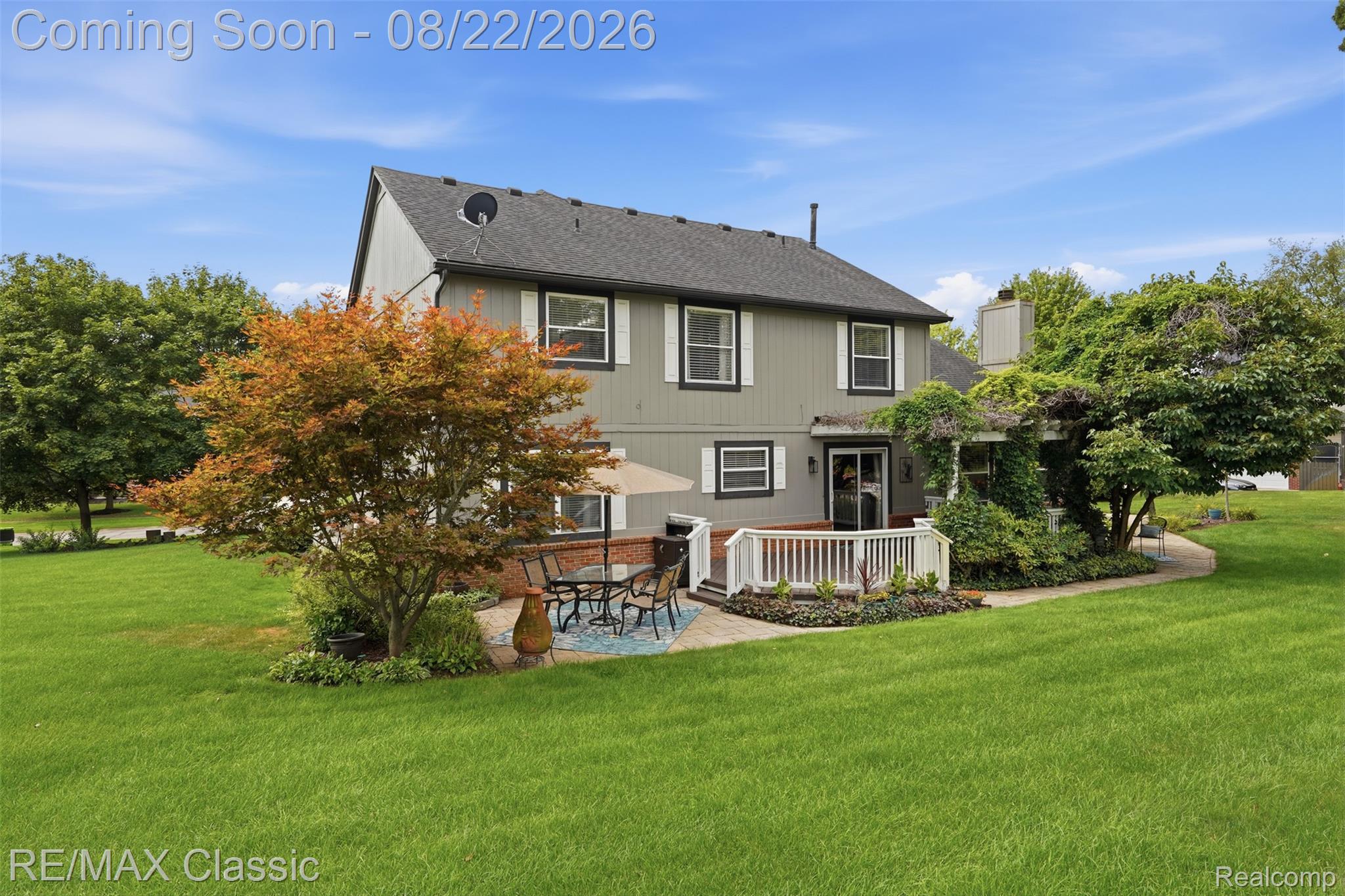 2333 Sandlewood Drive