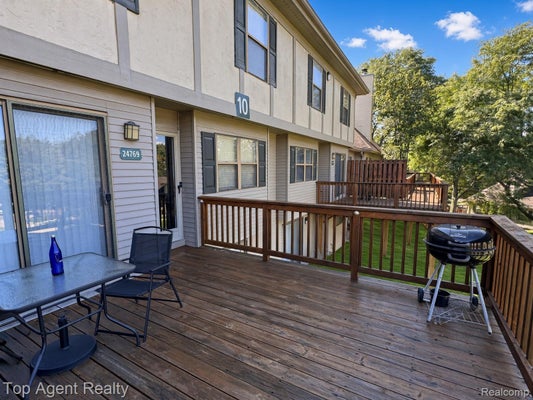 24769 PRIMROSE LN, SOUTHFIELD, MI 48033 - Image 71dabb4088459bedaedb9dc83cc1632f/833512013