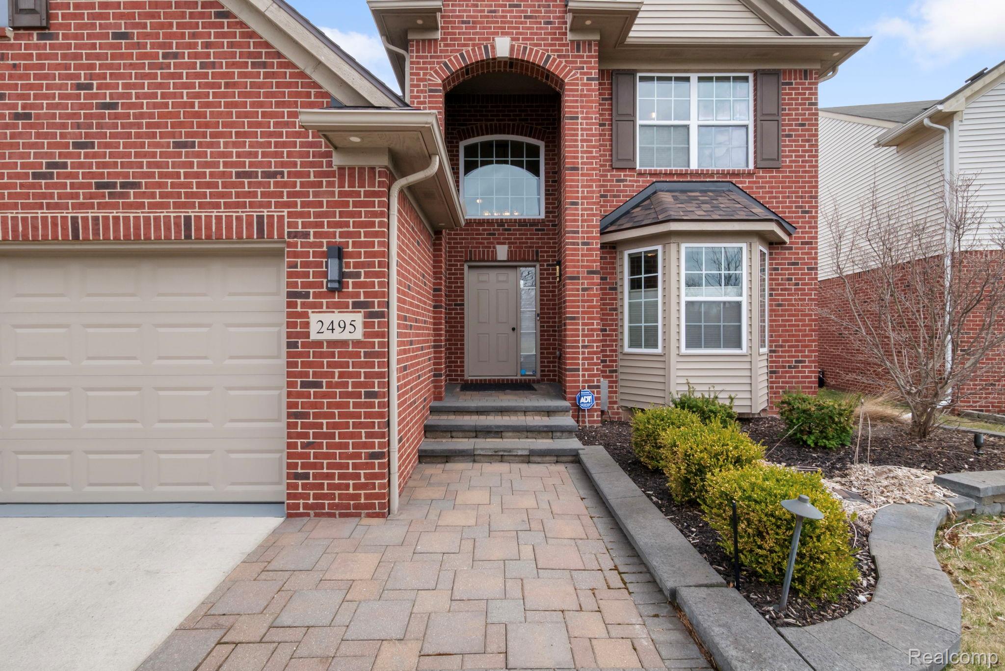 2495 Knollwood Drive