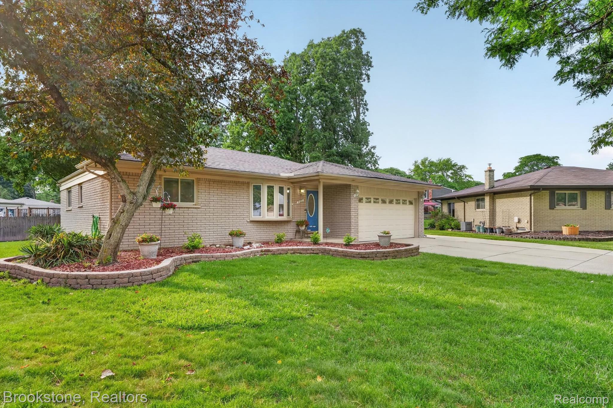 720 Comet Court